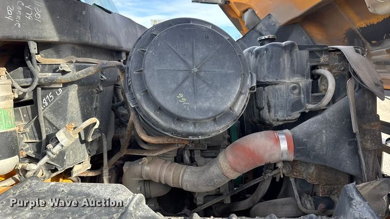 image for item EN0902 2006 International 7400 dump truck