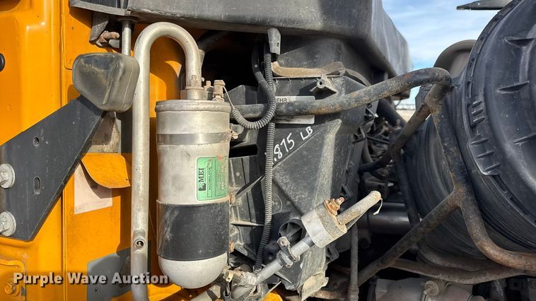 image for item EN0902 2006 International 7400 dump truck