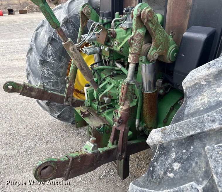 image for item EN3972 1995 John Deere 6400 tractor
