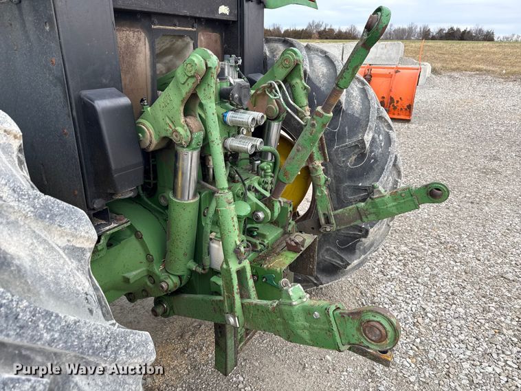 image for item EN3972 1995 John Deere 6400 tractor
