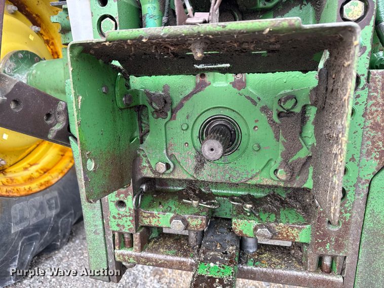 image for item EN3972 1995 John Deere 6400 tractor