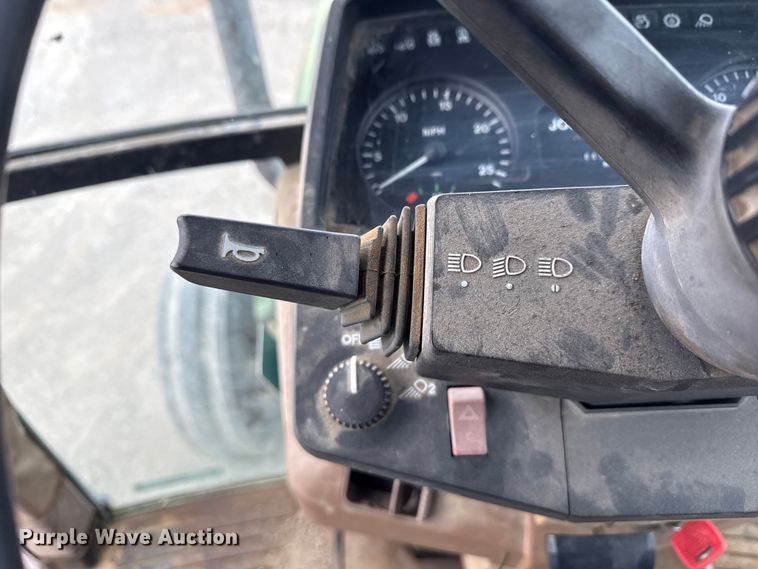 image for item EN3972 1995 John Deere 6400 tractor