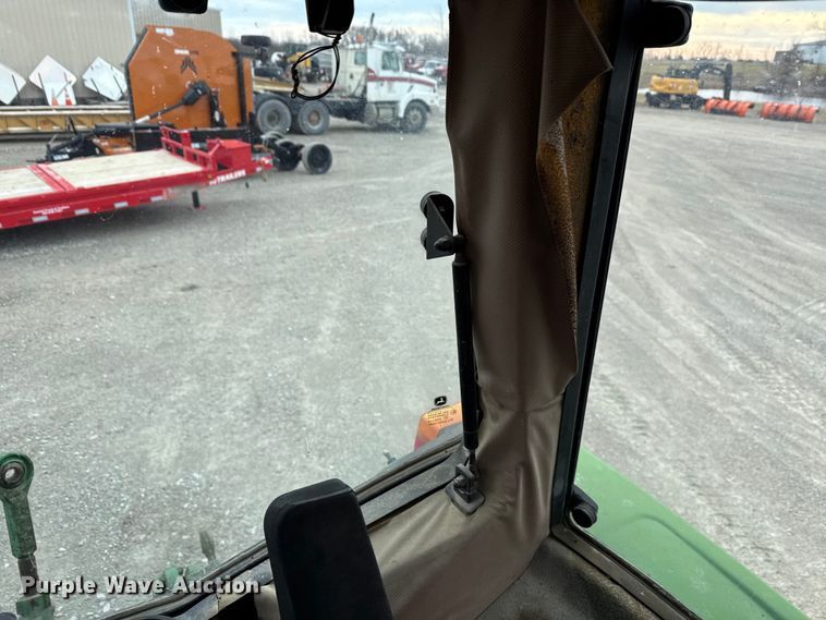 image for item EN3972 1995 John Deere 6400 tractor