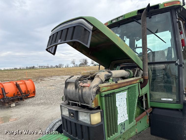 image for item EN3972 1995 John Deere 6400 tractor