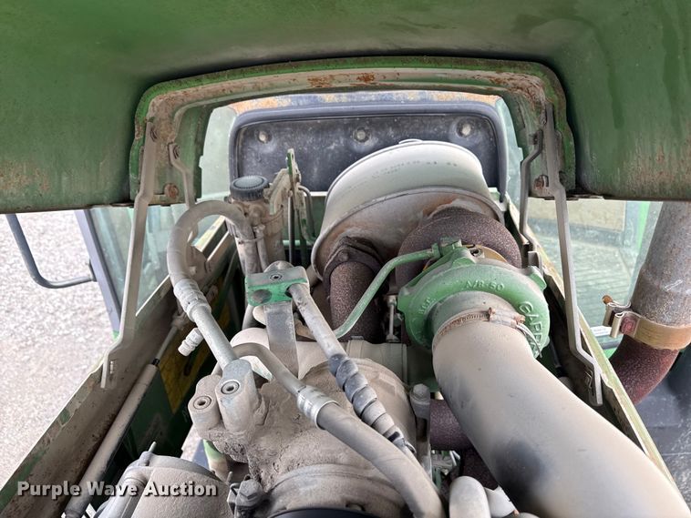 image for item EN3972 1995 John Deere 6400 tractor