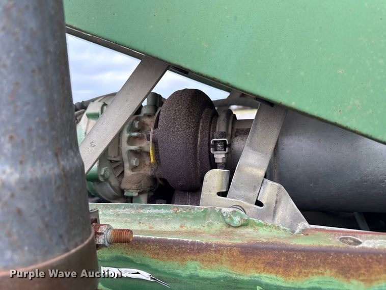 image for item EN3972 1995 John Deere 6400 tractor