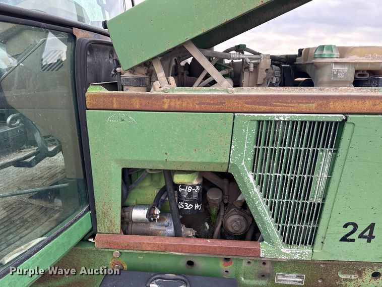 image for item EN3972 1995 John Deere 6400 tractor