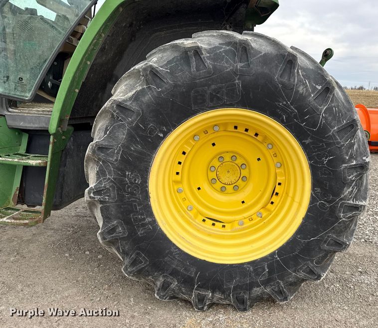 image for item EN3972 1995 John Deere 6400 tractor