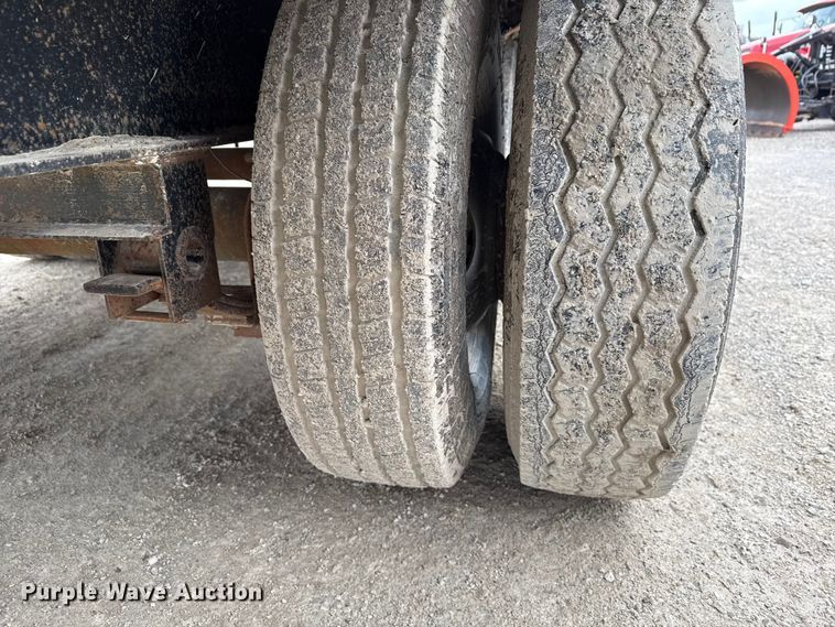 image for item EN3973 2004 Pro Stock 10225BFT equipment trailer