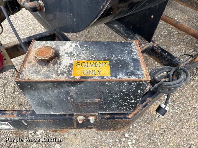 image for item EN3974 2014 Duraco 1000TT pothole patcher