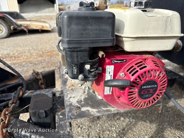 image for item EN3974 2014 Duraco 1000TT pothole patcher