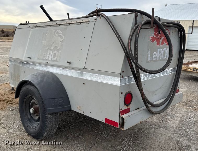 image for item EN3975 1995 LeROI Q185DJ-E air compressor