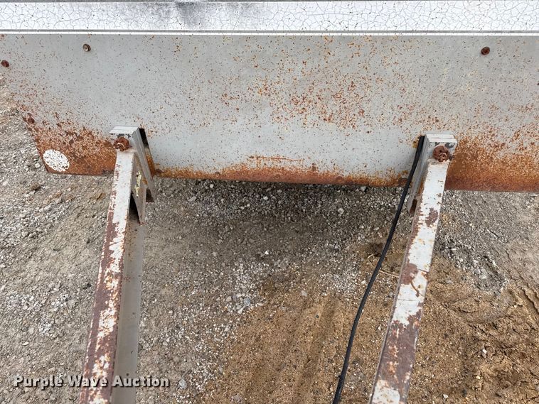 image for item EN3975 1995 LeROI Q185DJ-E air compressor