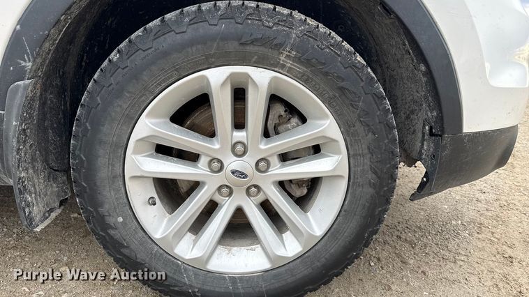 image for item EN3976 2013 Ford Explorer XLT SUV