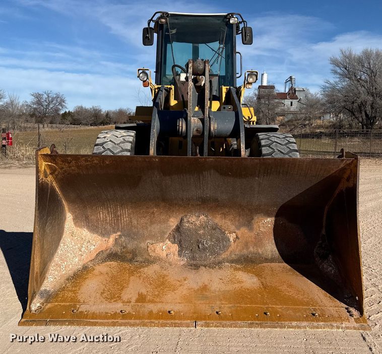 image for item EP2783 2005 John Deere 624J wheel loader