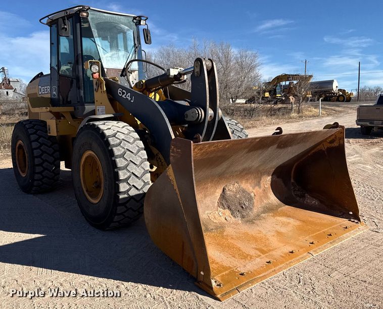 image for item EP2783 2005 John Deere 624J wheel loader