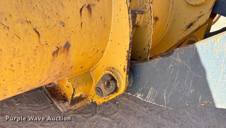 image for item EP2783 2005 John Deere 624J wheel loader