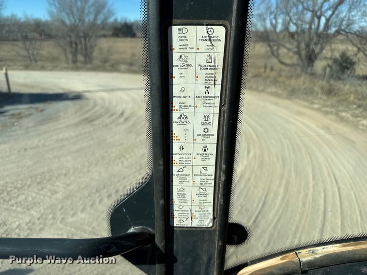 image for item EP2783 2005 John Deere 624J wheel loader