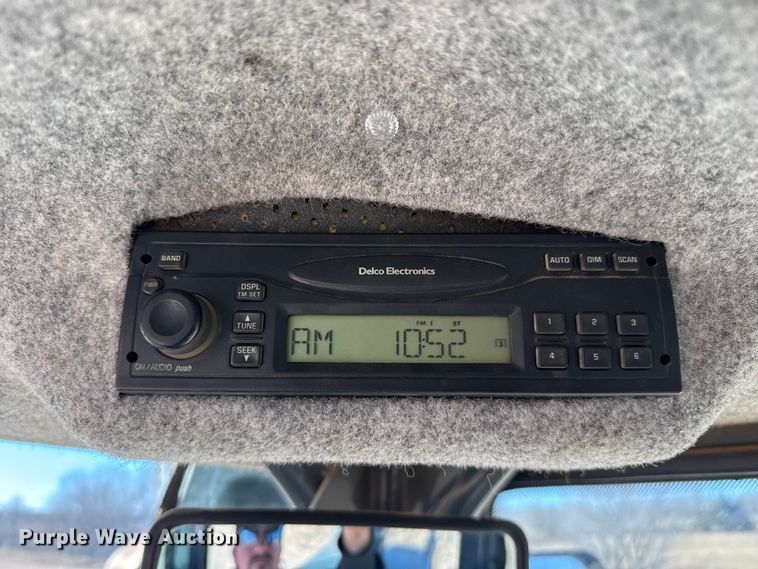 image for item EP2783 2005 John Deere 624J wheel loader