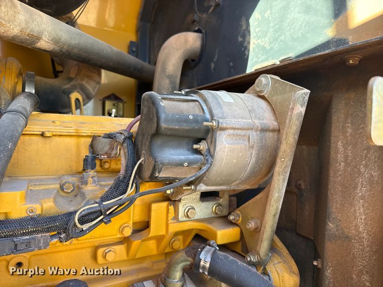 image for item EP2783 2005 John Deere 624J wheel loader