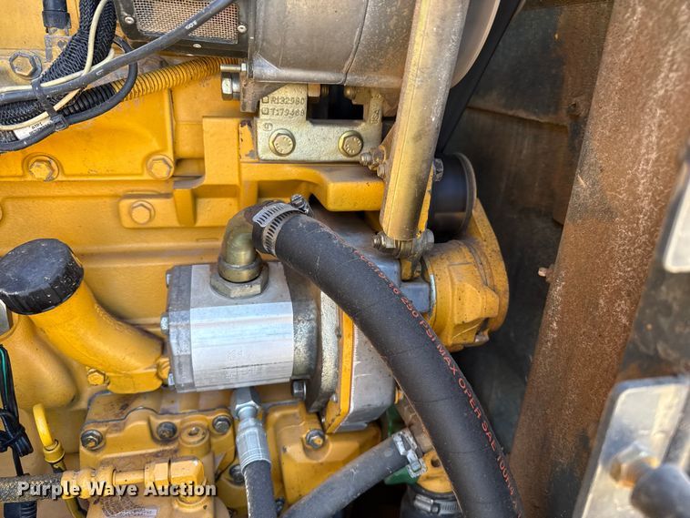 image for item EP2783 2005 John Deere 624J wheel loader