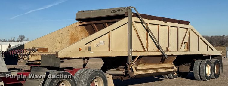 image for item EP2836 1990 Ranch Mfg bottom dump trailer