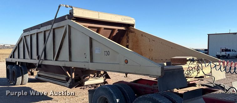 image for item EP2836 1990 Ranch Mfg bottom dump trailer