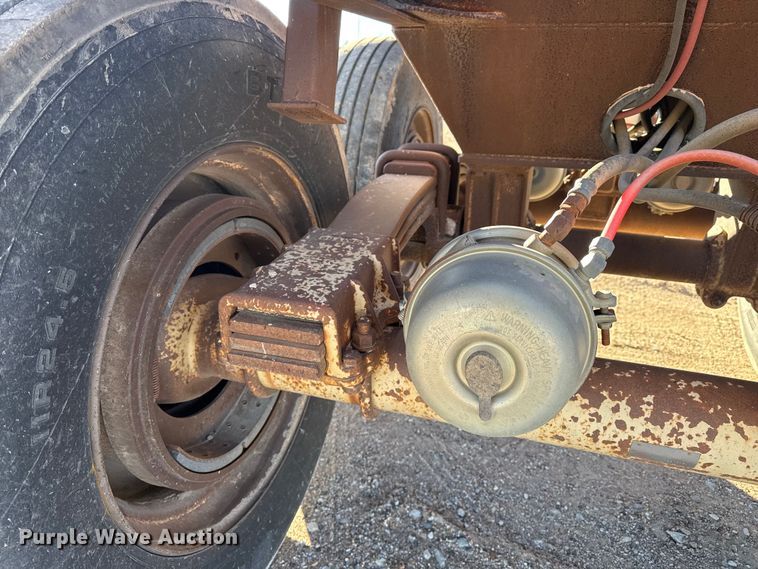 image for item EP2836 1990 Ranch Mfg bottom dump trailer