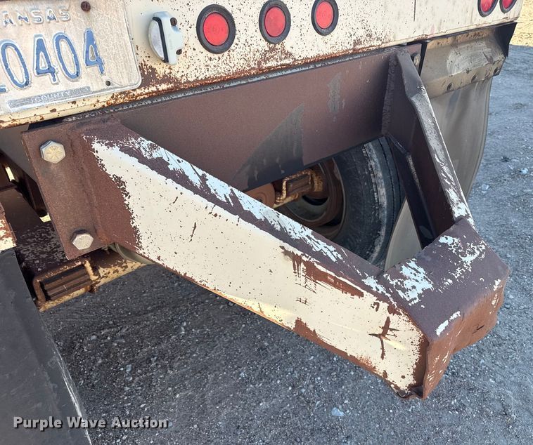 image for item EP2836 1990 Ranch Mfg bottom dump trailer