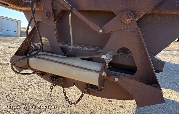 image for item EP2836 1990 Ranch Mfg bottom dump trailer