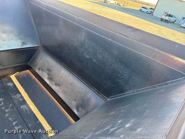 image for item EP2836 1990 Ranch Mfg bottom dump trailer