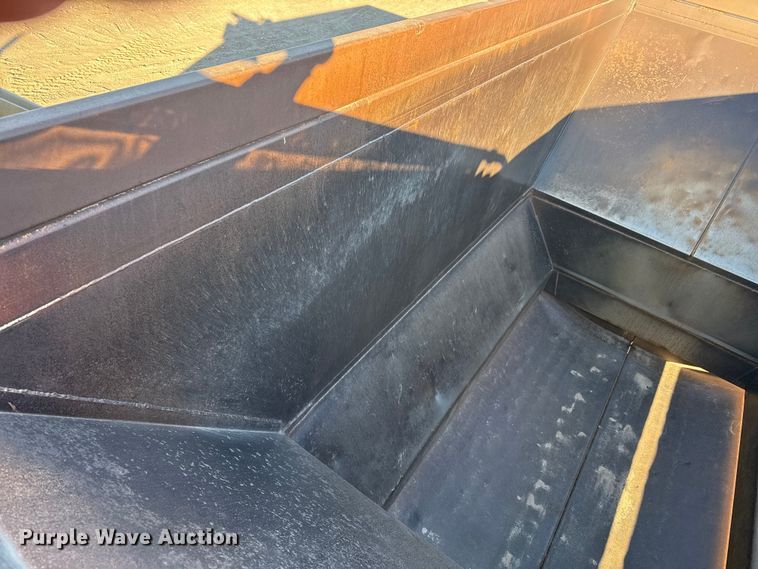 image for item EP2836 1990 Ranch Mfg bottom dump trailer