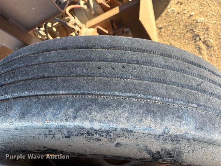 image for item EP2836 1990 Ranch Mfg bottom dump trailer