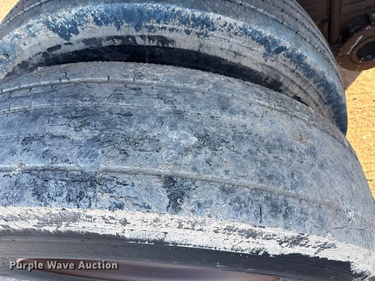 image for item EP2836 1990 Ranch Mfg bottom dump trailer