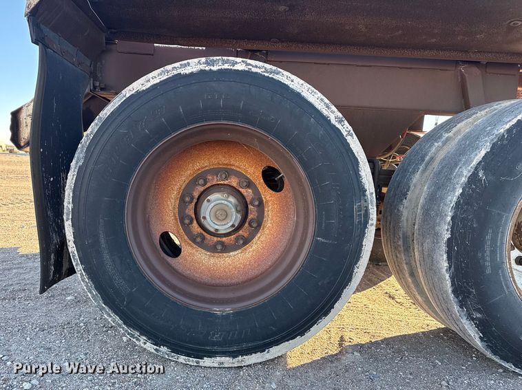 image for item EP2836 1990 Ranch Mfg bottom dump trailer