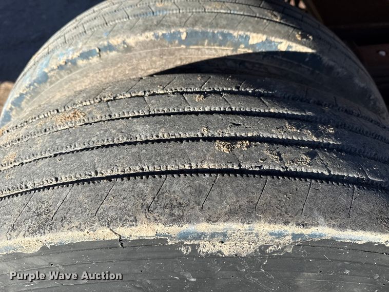 image for item EP2836 1990 Ranch Mfg bottom dump trailer