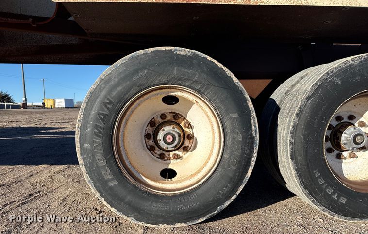 image for item EP2836 1990 Ranch Mfg bottom dump trailer