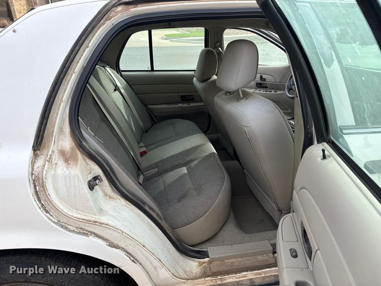 image for item EP2847 2008 Ford Crown Victoria Police Interceptor 