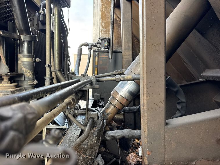 image for item ER0383 2005 Crane Carrier Company refuse truck