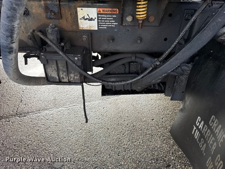 image for item ER0383 2005 Crane Carrier Company refuse truck