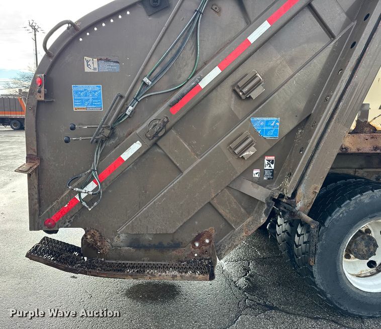 image for item ER0383 2005 Crane Carrier Company refuse truck