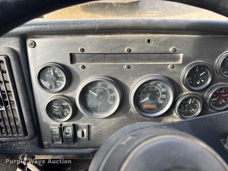 image for item ER0383 2005 Crane Carrier Company refuse truck