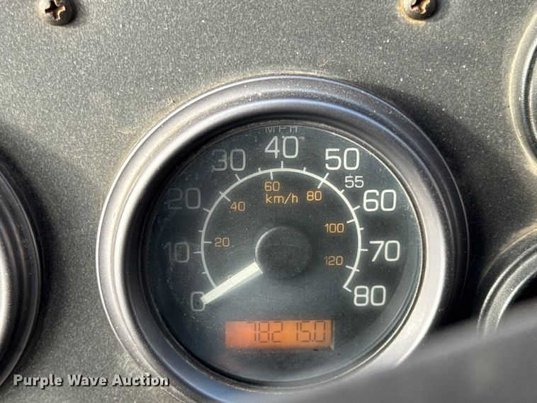 image for item ER0383 2005 Crane Carrier Company refuse truck