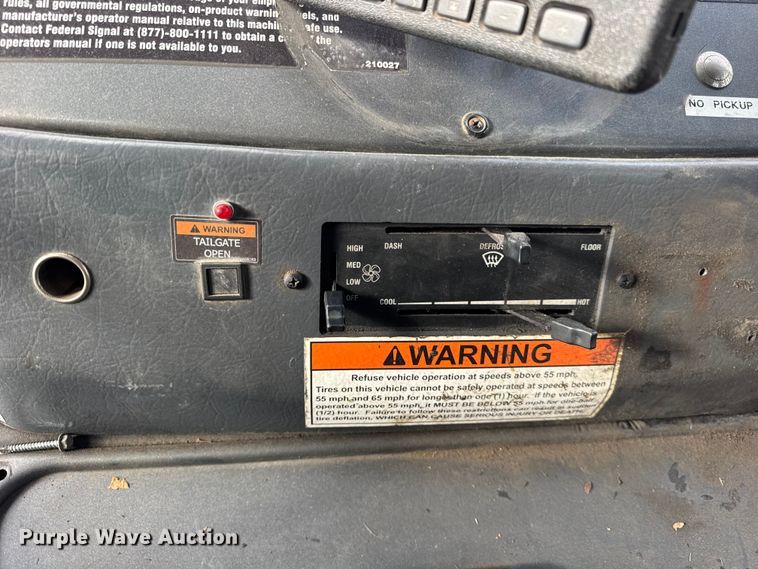 image for item ER0383 2005 Crane Carrier Company refuse truck