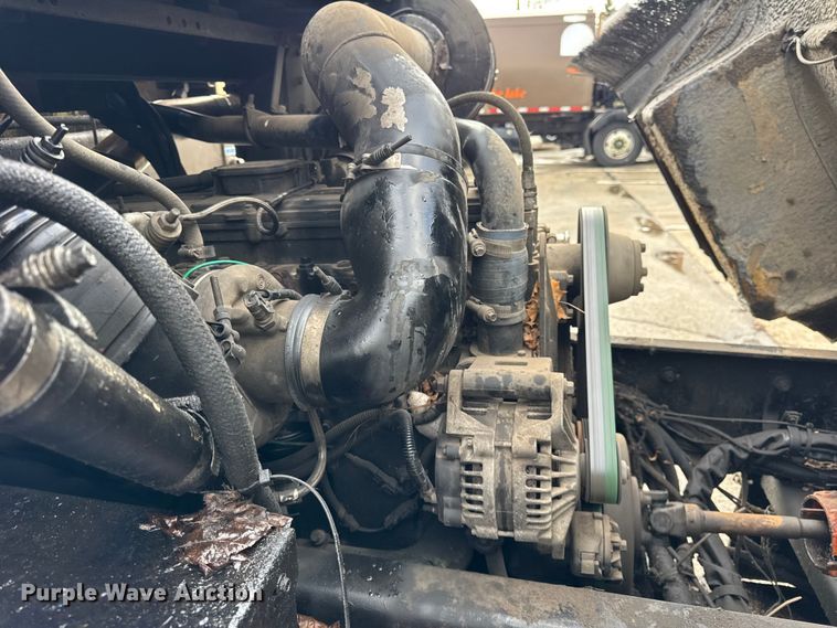 image for item ER0383 2005 Crane Carrier Company refuse truck