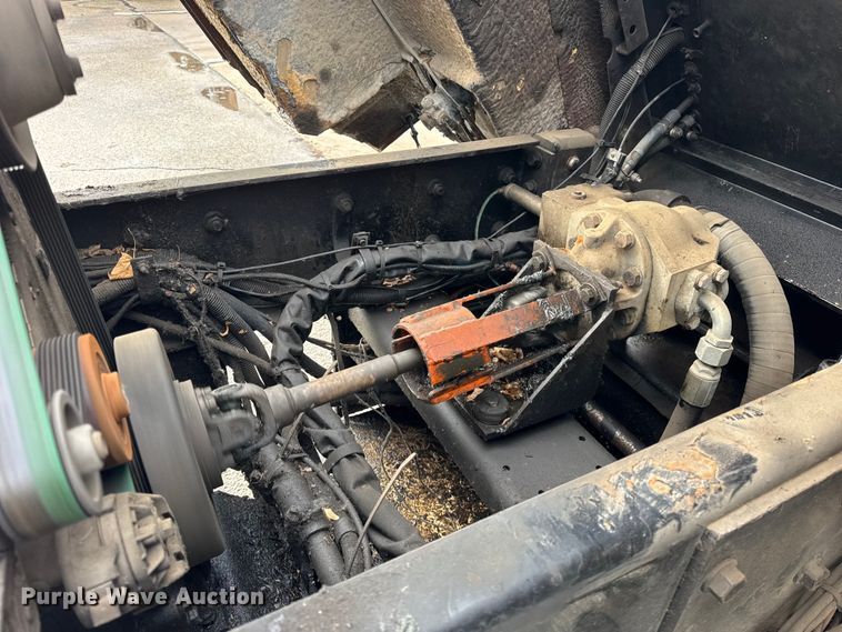 image for item ER0383 2005 Crane Carrier Company refuse truck