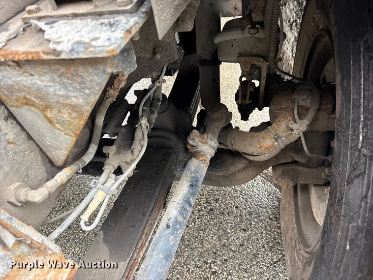 image for item ER0383 2005 Crane Carrier Company refuse truck