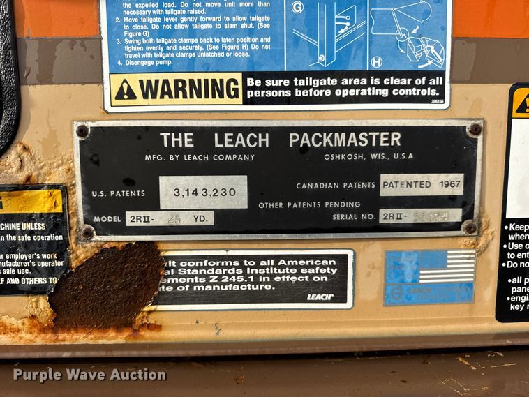 image for item ER0384 2007 Crane Carrier Company refuse truck