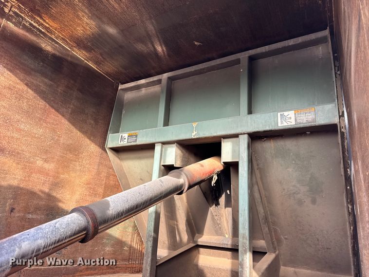 image for item ER0384 2007 Crane Carrier Company refuse truck