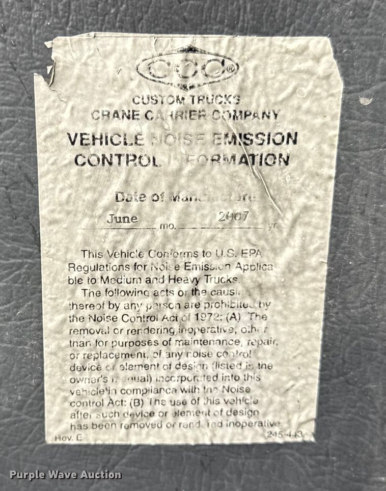 image for item ER0384 2007 Crane Carrier Company refuse truck